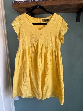 L&B Yellow Eyelet Babydoll Dress Large Flutter Sleeve Summer Mini Dress